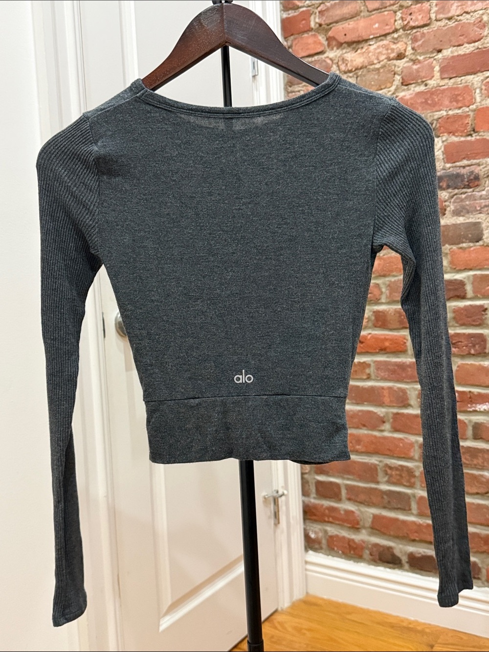 ALO Yoga Charcoal Twist-Front Long Sleeve Top - Picture 2 of 2